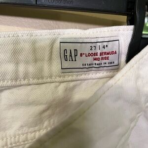 GAP Cream Mid Rise Bermuda Shorts